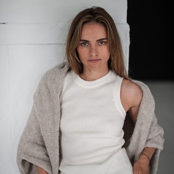 Tank top, sleeveless vest, vest, sleeveless top, merino tank top, minimalist top, summer top, atuko