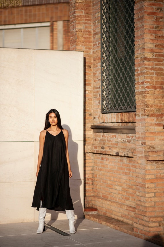 black off shoulder maxi dress Anica - US 2 Dress style:With Veil shoulder neckline in contrasting Grey Dresses Eliza J Blue Lace
