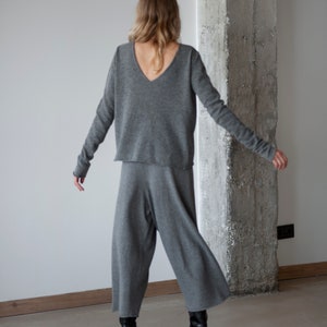 Lightweight merino winter sweater, relaxed fit cashmere jumper, black merino wool sweater, minimalist sweater, minimalist winter jumper image 5