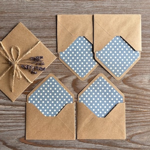 Set d'écriture de lettre, enveloppes avec doublure 3 x 4 pouces, papier à lettres en coton, pois bleus, enveloppe kraft, lettre envoyée par courrier postal à ma fiancée
