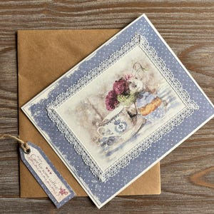 Carte de voeux pour une amie maman - belle carte faite main - invitation café invitation thé - enveloppe OOAK bleu blanc à pois dentelle