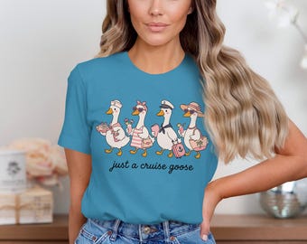 Silly Goose Cruise Vacation T-Shirt, Girls Trip Animal Lover Summer Travel Top