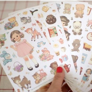 Bambola di carta adesivo compagno della bambola d'epoca dolci ragazze sticker ragazza abiti stravaganti piccolo orsacchiotto bambino pet