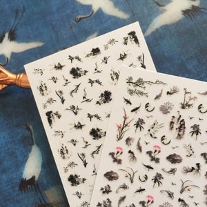 150 mini pegatinas de pintura de tinta, pegatinas para uñas tradicionales chinas de pájaros, flores y peces, hermosas flores de la naturaleza, plantas, pintura decorativa de color negro