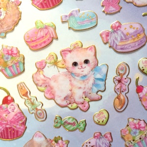 Pegatina de postre con forma de gato, cupcake de cereza, mini caramelo dulce, macarrón, adorable princesita, gato mascota, pegatina de PVC con lámina dorada, regalo de gato DIY, tarjeta artesanal
