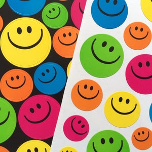 34 szczęśliwe naklejki haha twarze kolorowe szczęśliwy dzień emoji wyraz twarzy śmieszne słodkie emotikony ikona uśmiechnięta buźka kreskówka twarz pamiętnik naklejka prezent