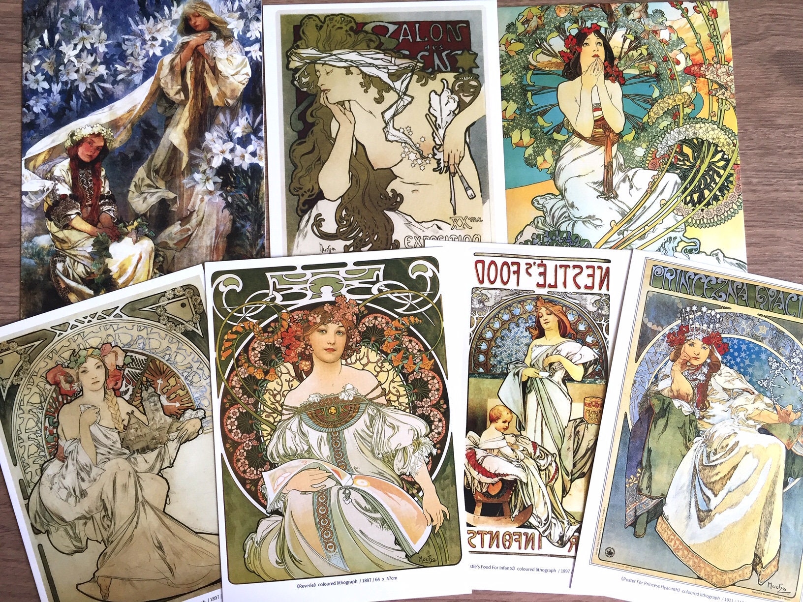 Alphonse Mucha Art Postcards, Famous Painting Artwork Post Cards Bulk  Pack(30 Pack), Aesthetic Art Picture Collage Kit for Wall, Postcards Poster  for