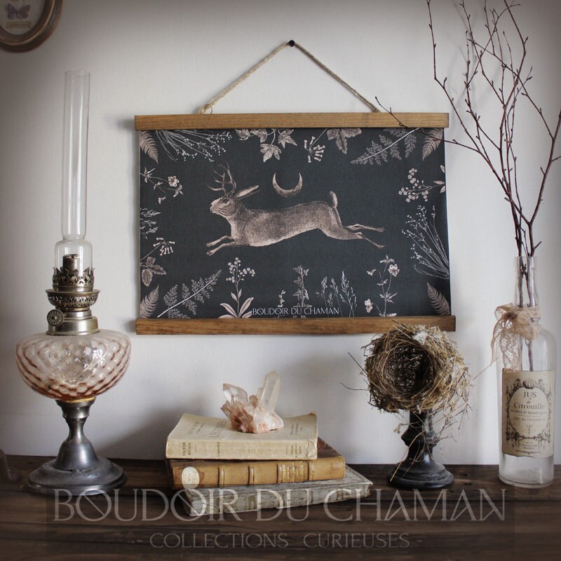 Esprit d'eostre . Tenture Bannière Illustration Du Boudoir Jackalope Coton Bio Décoration Cabinet de