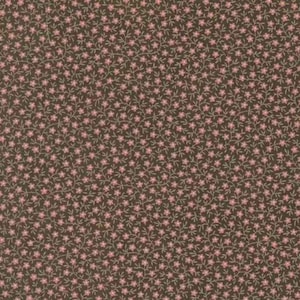 Könnte beinhalten: Ein brauner Stoff mit einem sich wiederholenden Muster aus kleinen rosa Blüten und grünen Blättern.