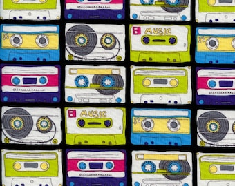 Cassetten Stoff Tape Retro neon musik  music multi Timeless Treasures 0,5 m USA Designerstoff reine Baumwolle