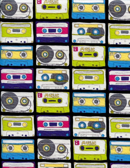 Cassetten Stoff Tape Retro neon musik  music multi Timeless Treasures fabrics 0,5 m USA Designerstoff reine Baumwolle
