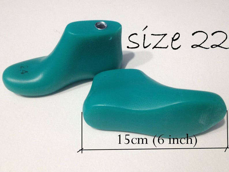 Plastic shoe lasts for felt shoes and slippers for baby image 3