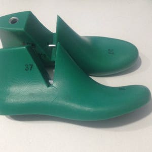Plastic shoe lasts for felt shoes and slippers for women image 1