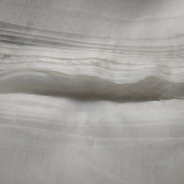 Pure 100% tissu organza en soie margilan (fabriqué en Ouzbékistan) pour feutrage, Couleur blanche.  prix pour 1 mètre, largeur 36 pouces, Nunofelting