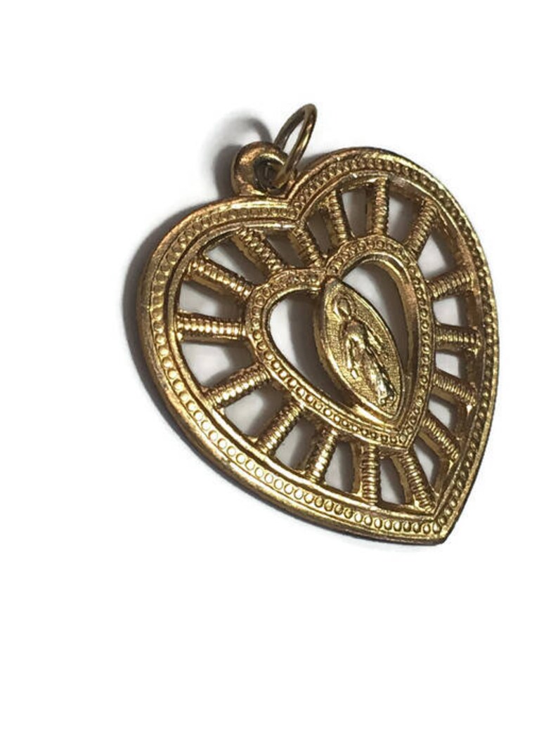 Virgin Mary Heart Pendant Catholic Blessed Mother Charm Holy Saint Medal Cut Out Religious Jewelry Gift