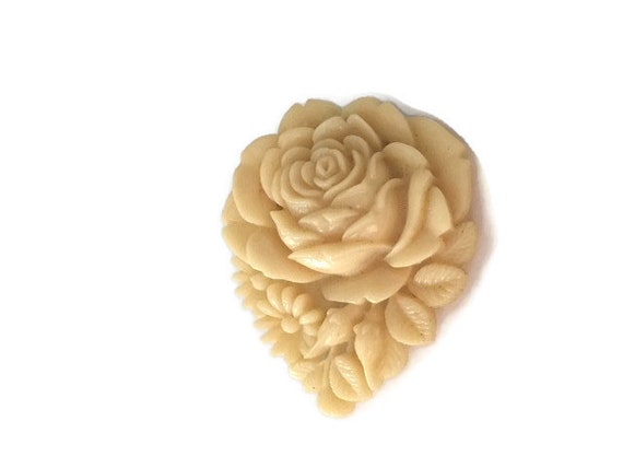 Celluloid Dress Clip Floral Garment Brooch Fashio… - image 3