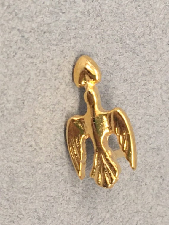 Dove brooch sale