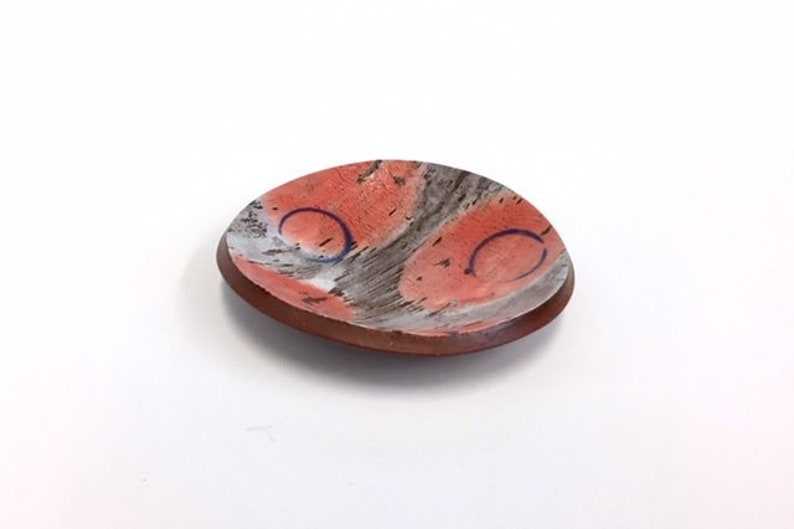 Small round dish 2