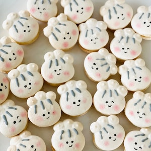Dumpling Macarons