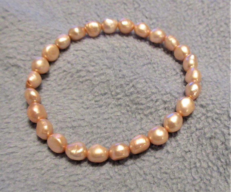 Natural Pearl Stretch Bracelet
