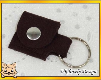 Keyring bag felt "Dark brown" color choice