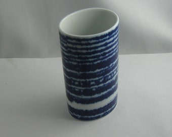 Rosenthal Germany studio-line. Beautiful small oval porcelain vase / flower vase with blue decoration. Height 12 cm. Late 1970s. VINTAGE