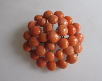 Beautiful art nouveau coral brooch. Sardegna precious coral. Old brooch with rosé coral / salmon coral. Vintage around 1900