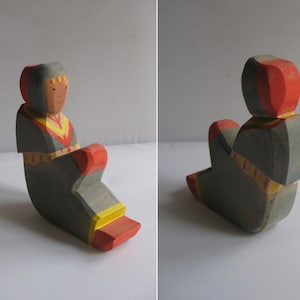 Figurine En Bois Secouable - 2 Pièces Avec 12 Visages Magnétiques Interchangeables, Décoration Amusante Pour Tableau De Bord Voiture & Bureau