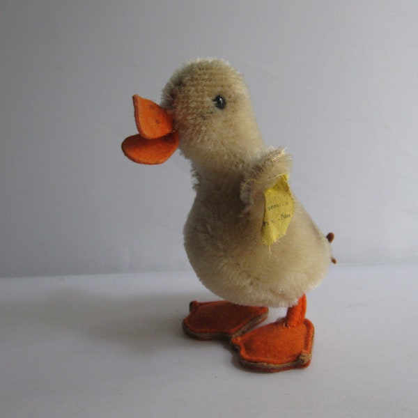 Original STEIFF 6310,01. Cuddly toy / plush toy animal: Duck, 10 cm. With button. Made in Germany 1959 - 1967. VINTAGE toy collectible