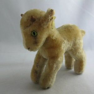 Original STEIFF plush toy / stuffed animal: ZICKY goat. H 14 cm. Made in Germany. 1953 to 1972. Midcentury toy collectible. VINTAGE