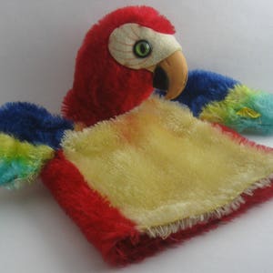 Original STEIFF 6685/17. Old hand puppet: hand PARROT / hand Yuku, 17 cm. Made in Germany. 1968 to 1977. VINTAGE toy collector&#39;s item