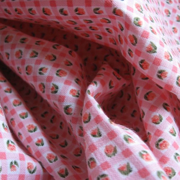 Wunderschöner, älterer Baumwolle Stoffrest. Für Puppenkleidung. Rosa-weiß kariert mit Blümchen. Ca. 50 x 108 cm. TOP Zustand. Vintage DIY