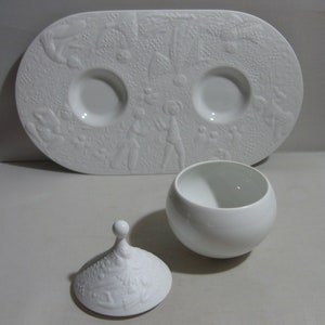 Rosenthal Germany. Porcelain tray and sugar bowl &quot;The Magic Flute&quot;. Design: Bjorn Wiinblad. VINTAGE