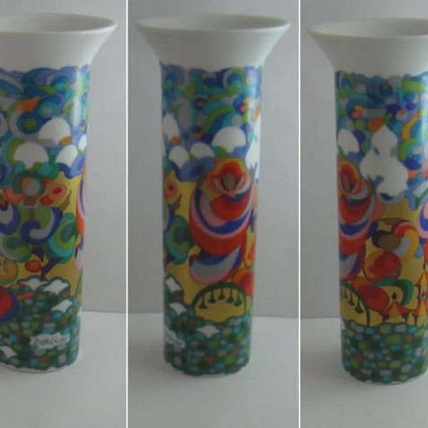 Rosenthal Germany studio-linie porcelain flower vase "Petruschka" (Bjoern Wiinblad). Form Berlin (H.T. Baumann). Height about 19 cm. VINTAGE