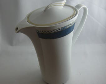 Rosenthal studio line Germany. Porcelain coffee pot. Form Idillio, Paul Wunderlich (1995). Decor Rêve Bleu, Julio Maestre. VINTAGE