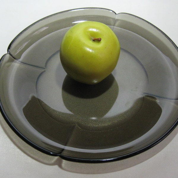 ROSENTHAL studio-linie Germany. Form ohne Namen. Design Björn Wiinblad. Großer GLAS Teller aus grau-braunem Rauchglas. Ø ca. 25 cm. VINTAGE