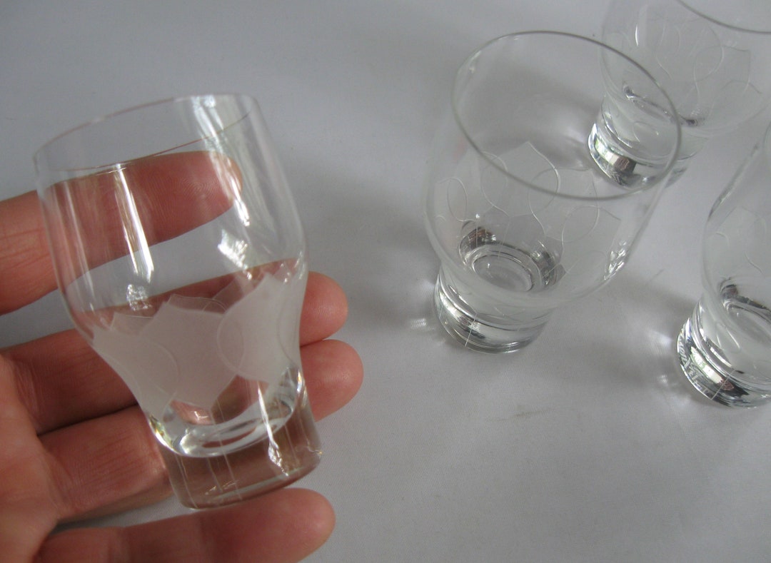 Rosenthal Germany. 6x Shot Glasses. Drinking Glass Series lotus. Decoration Ground Leaf. Design