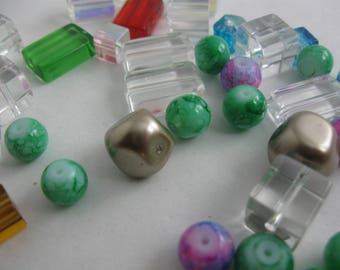 Jewelry accessories: 40 beautiful, different, partly old GLASS beads. VINTAGE