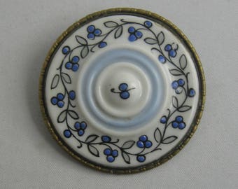 Rosenthal porcelain. Magical, old, large porcelain brooch brass frame. Diameter approx. 4.5 cm. Vintage