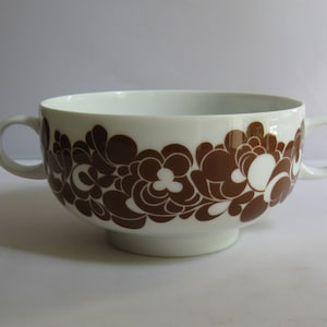 Rosenthal studio-line Germany. Plus Cordial brown. Soup cup (unfortunately WITHOUT saucer). Design Wolfgang Karnagel. 1970s. VINTAGE