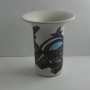 Rosenthal studio line Germany porcelain vase &quot;Alta Mira&quot;. Design: Gilbert Portanier. Abstract MODERNIST trumpet vase. VINTAGE
