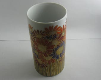 Rosenthal Germany studio-line. Porcelain vase "Golden marguerites". Design: Rosemonde Nairac. Height 14 cm. 1970s. Op Art. VINTAGE