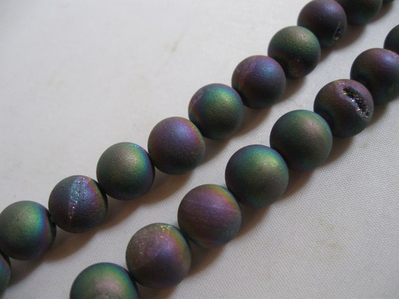 Elegant pearl necklace made of balls made of trea… - image 7