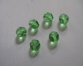 Genuine Czech facetted uranium glass beads. Approx. 8mm. Green - transparent. 6 pieces. 1940s vintage beaded treasure
