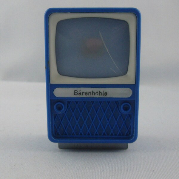 Bärenhöhle (Bear Cave) in Sonnenbühl (Swabian Alb). Plastiskop, Plastikop, Gucki with 8 pictures. DBGM. Pat. Pend. Made in Germany. Vintage