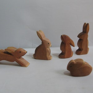 Branding / brand stamp Ostheimer wooden figures / wood animals. Animals in forest and field: hare family with 5 bunnies. 1980s VINTAGE