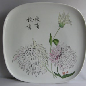 ROSENTHAL hand painting Munich Germany. Large plate with Japanese characters and chrysanthemums. Approx. 30 cm. 1950s / 60s VINTAGE image 1