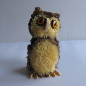 Original STEIFF 7480/09. Age old wool miniature / wool animal OWL. Height: 9 cm. Made in Germany. 1971-1984. VINTAGE toy collectible