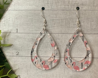 Pink Flamingo earrings,  Flamingo, dangle drop Acrylic earrings, Tropical, Summer jewelry, Beach vibes, Pink, Hot pink, Earrings, Earring