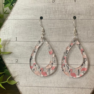Pink Flamingo, earrings,  Flamingo, dangle, teardrop,  Acrylic earrings, Tropical, Summer, Beach, fun,  Pink, Hot pink, earring